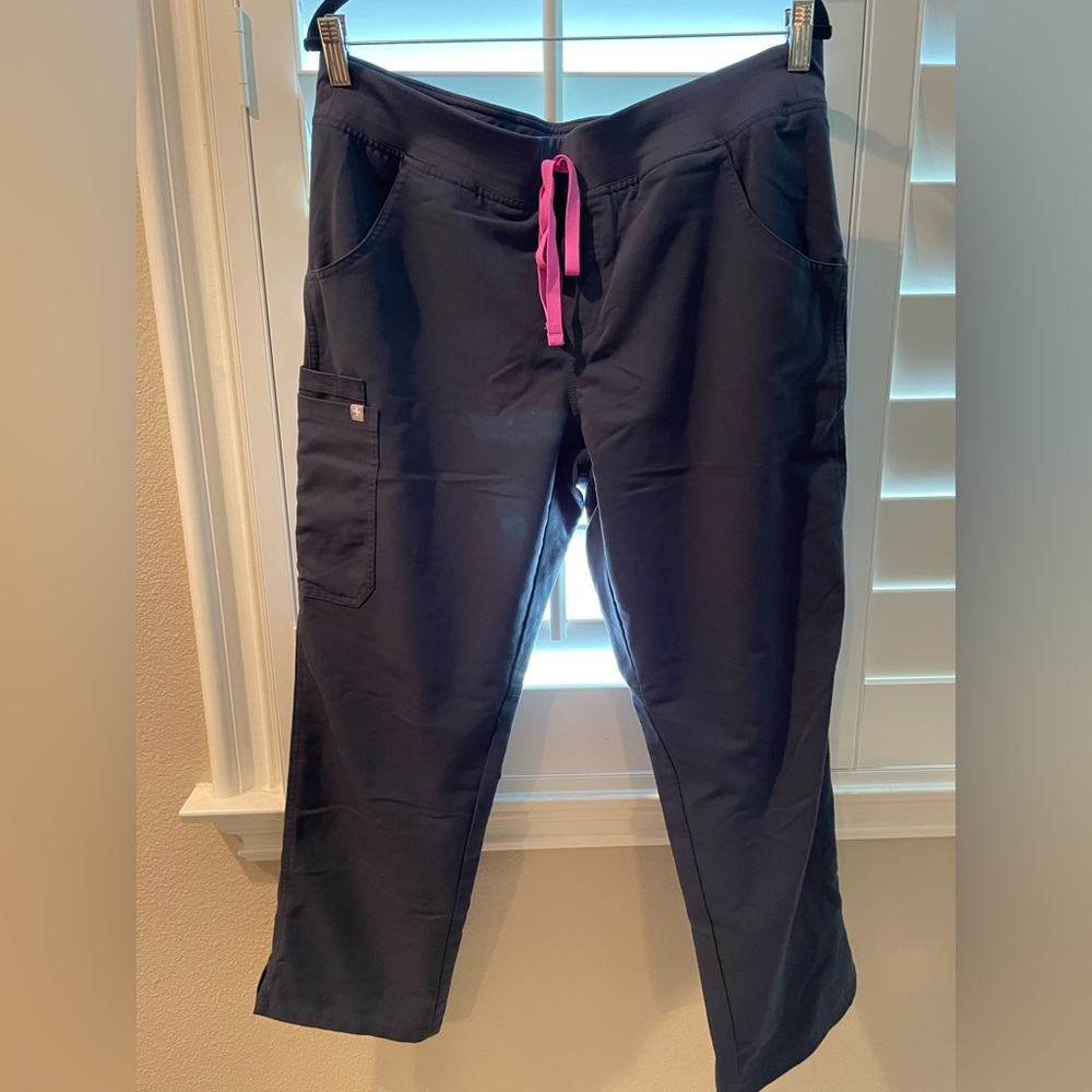 FIGS Kade Cargo Scrub pants